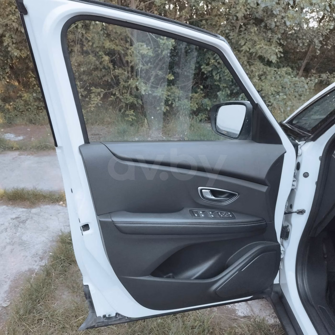 Renault Scenic фото 11