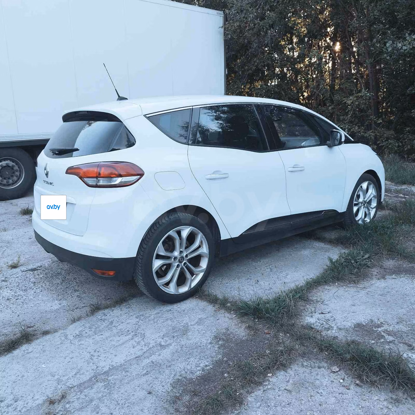 Renault Scenic фото 7