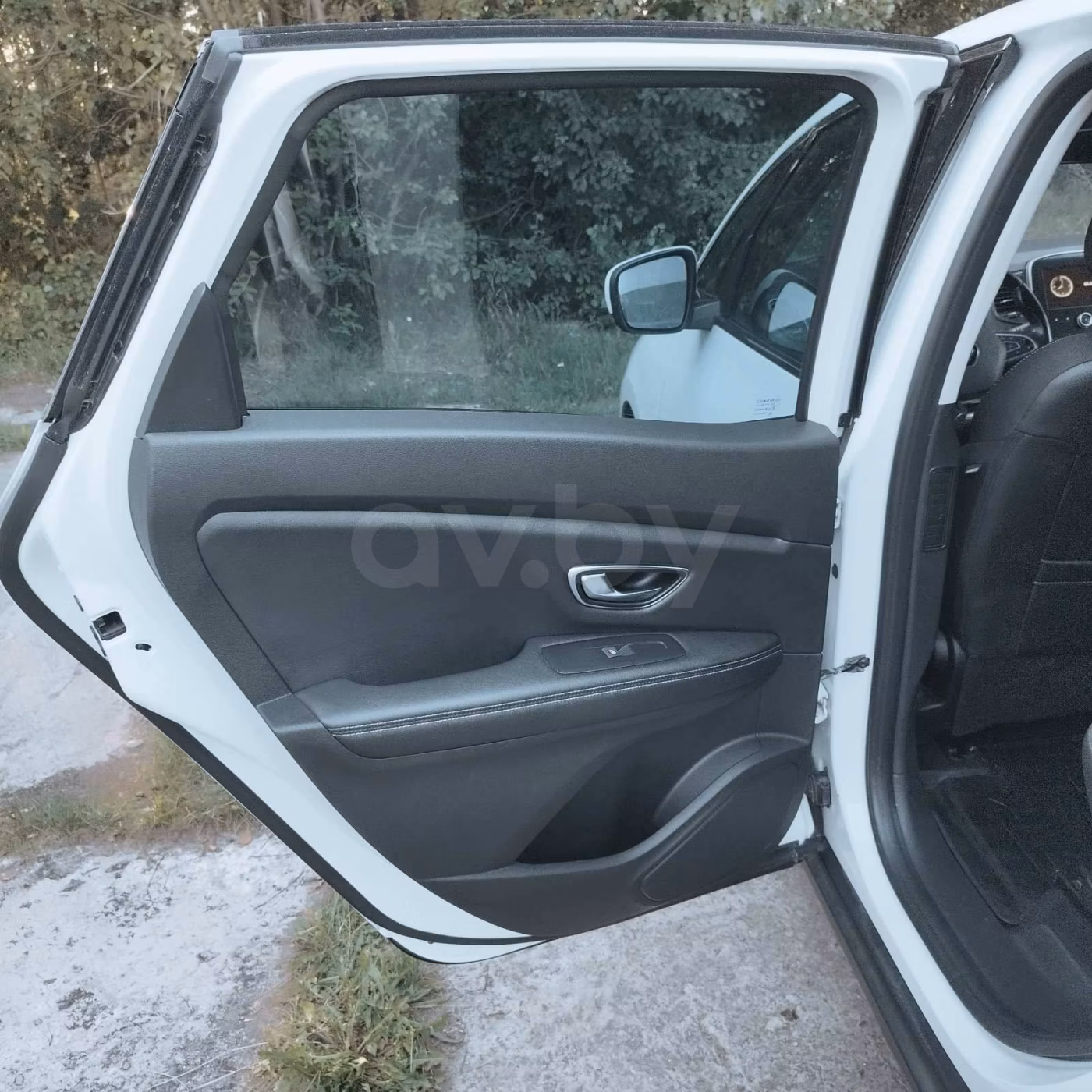 Renault Scenic фото 12
