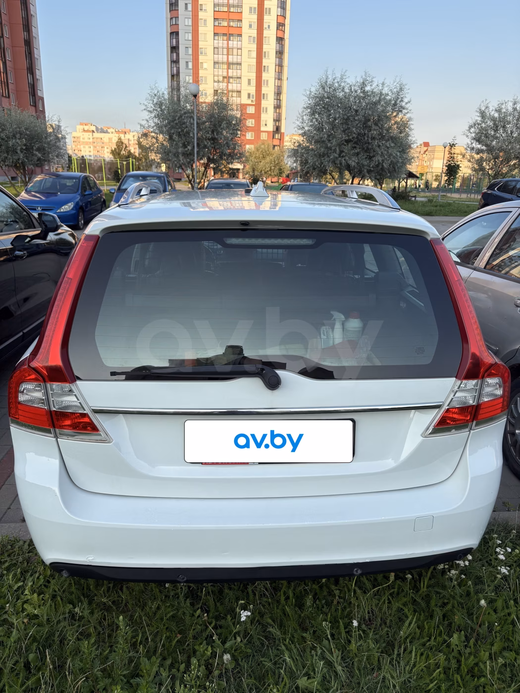 Volvo V70 фото 10