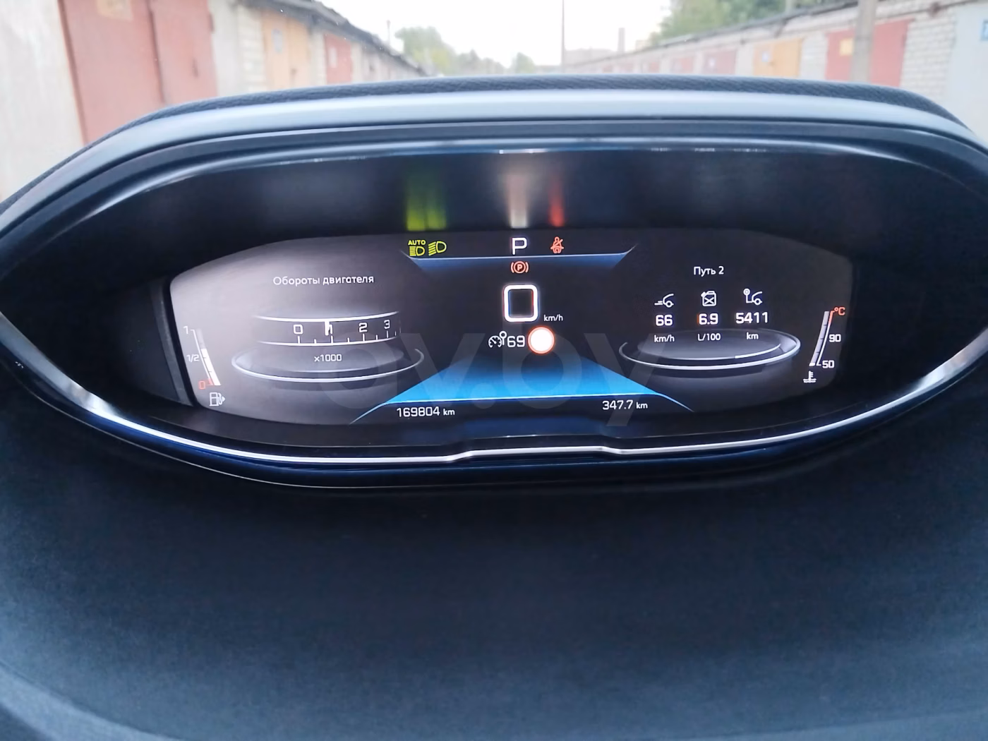 Peugeot 5008 фото 11