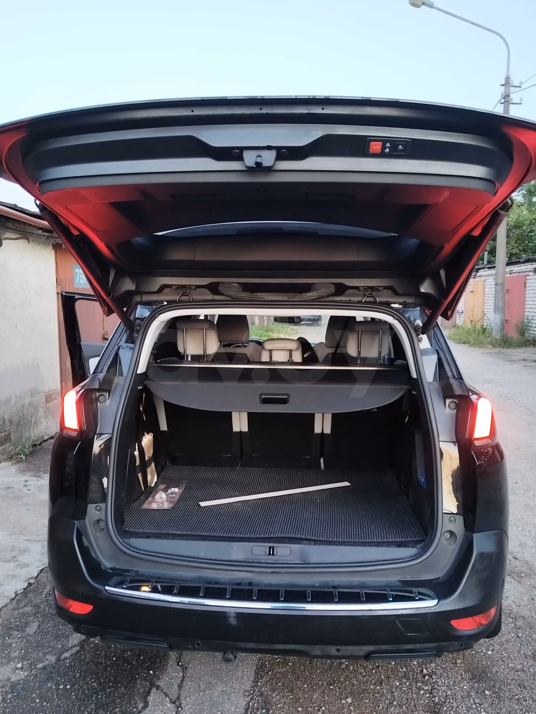 Peugeot 5008 фото 14