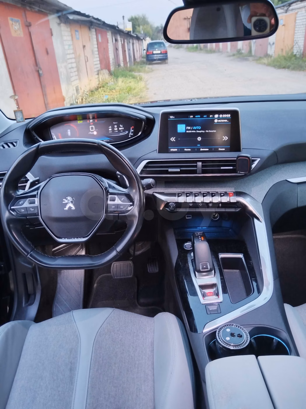 Peugeot 5008 фото 12