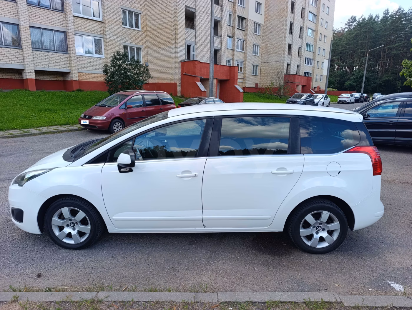 Peugeot 5008 фото 9