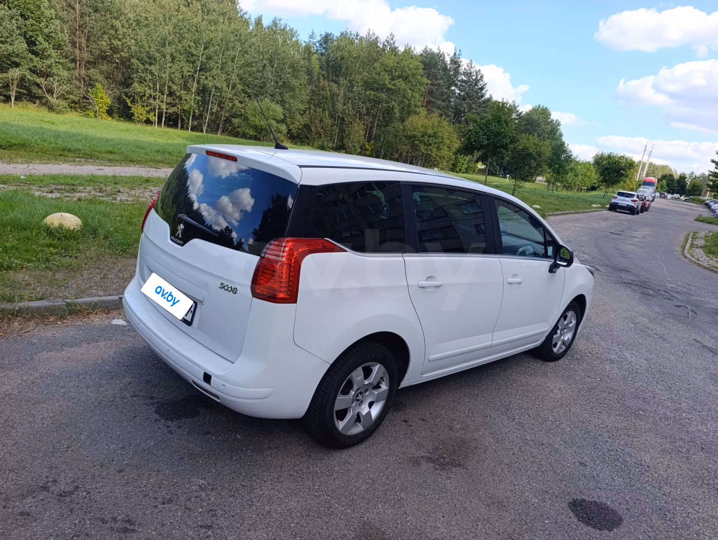 Peugeot 5008 фото 2