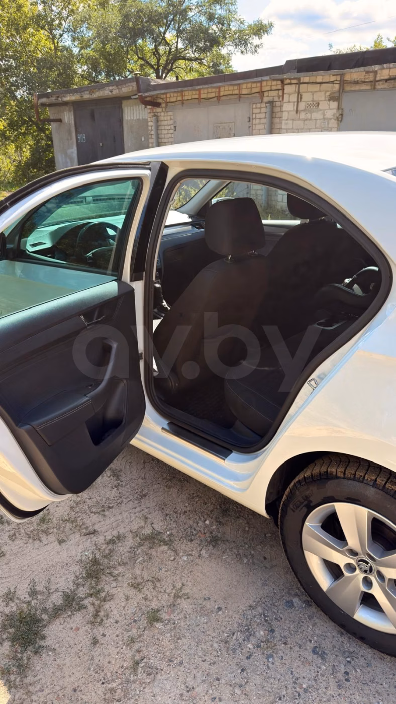 Skoda Rapid фото 13