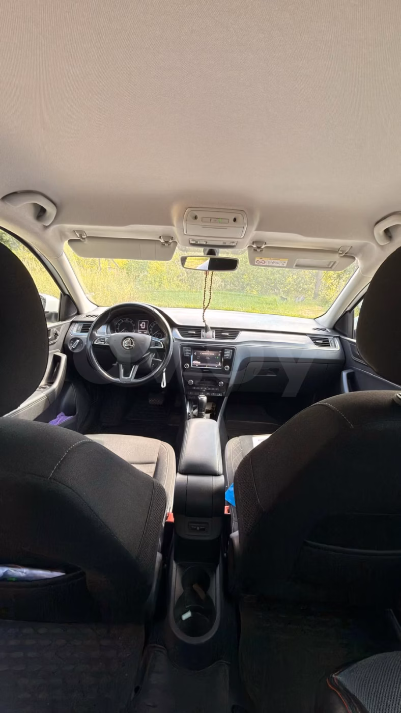 Skoda Rapid фото 6