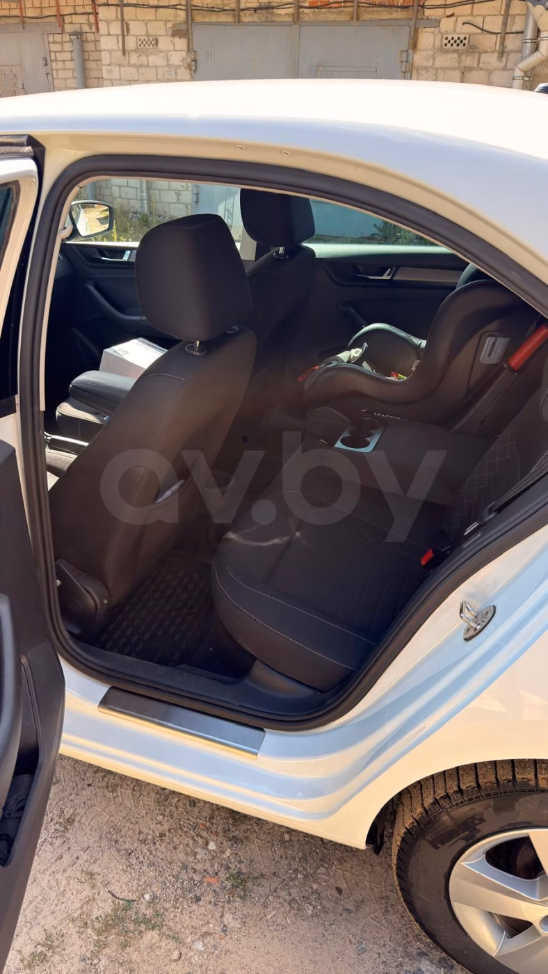 Skoda Rapid фото 14