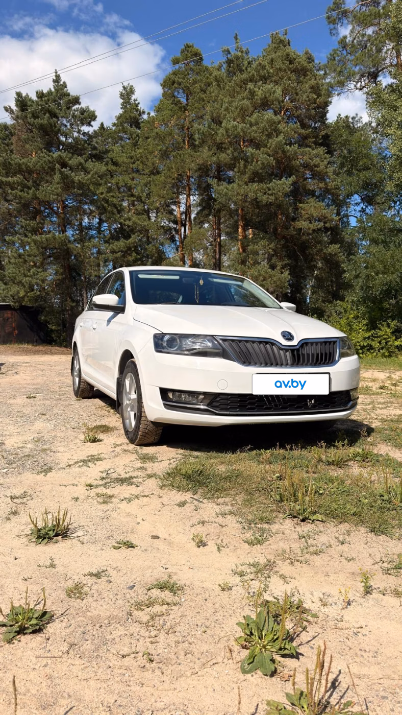 Skoda Rapid фото 10