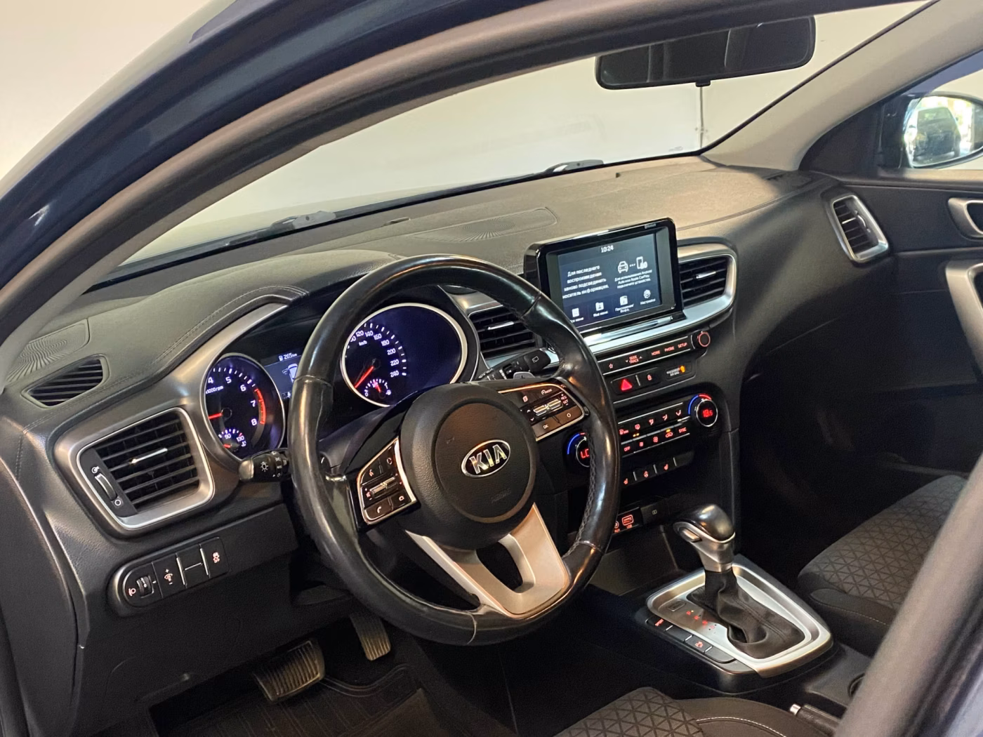 Kia Cee'd фото 7