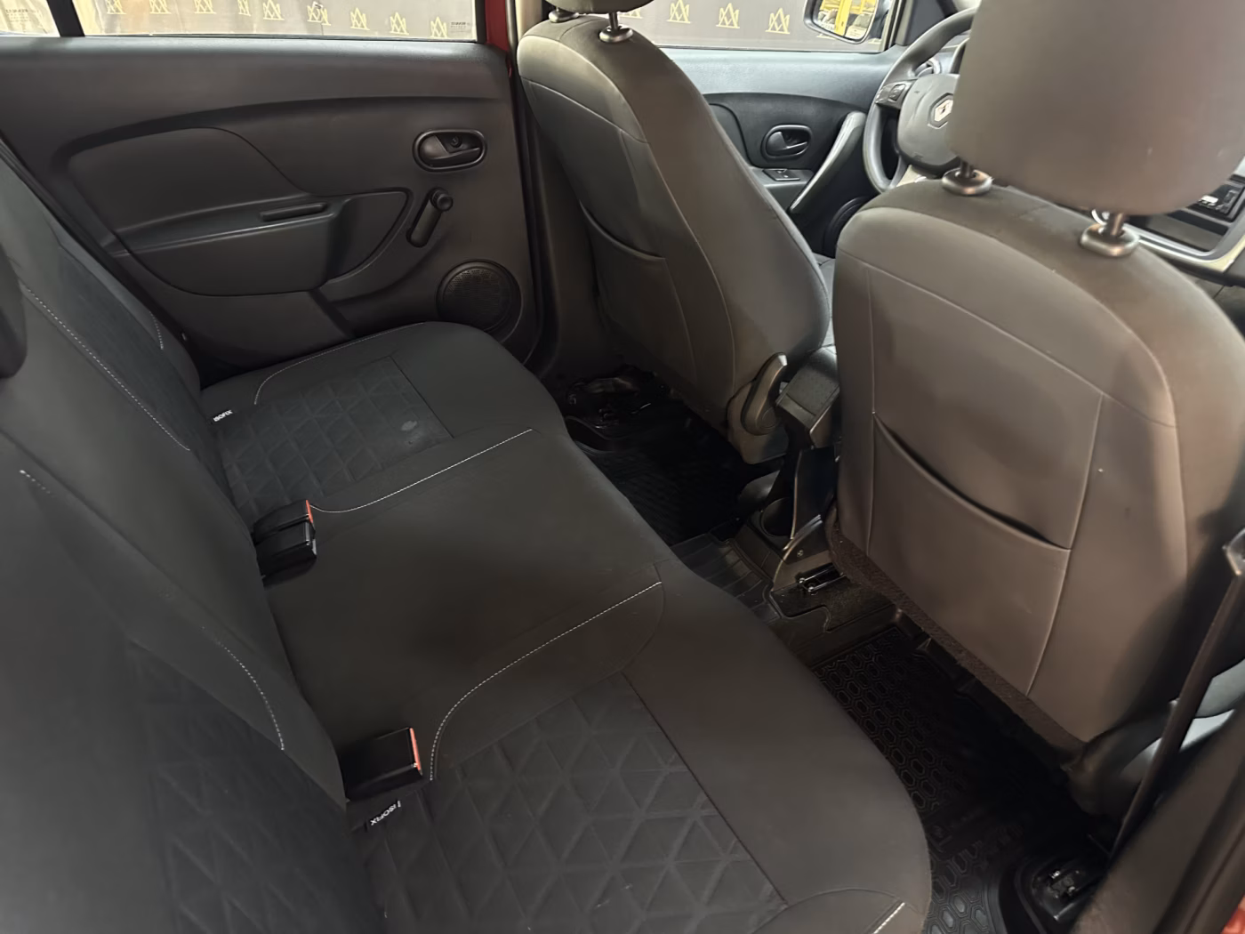 Renault Sandero Stepway фото 25