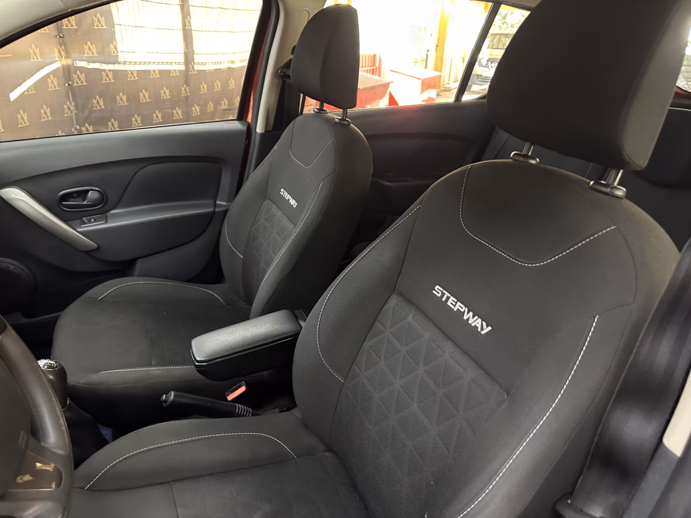 Renault Sandero Stepway фото 21