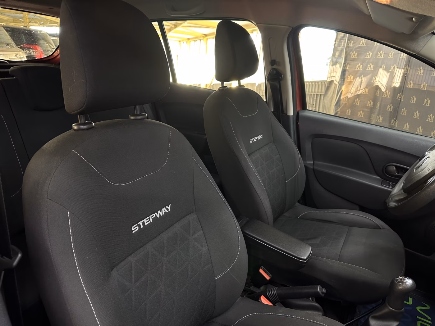 Renault Sandero Stepway фото 22