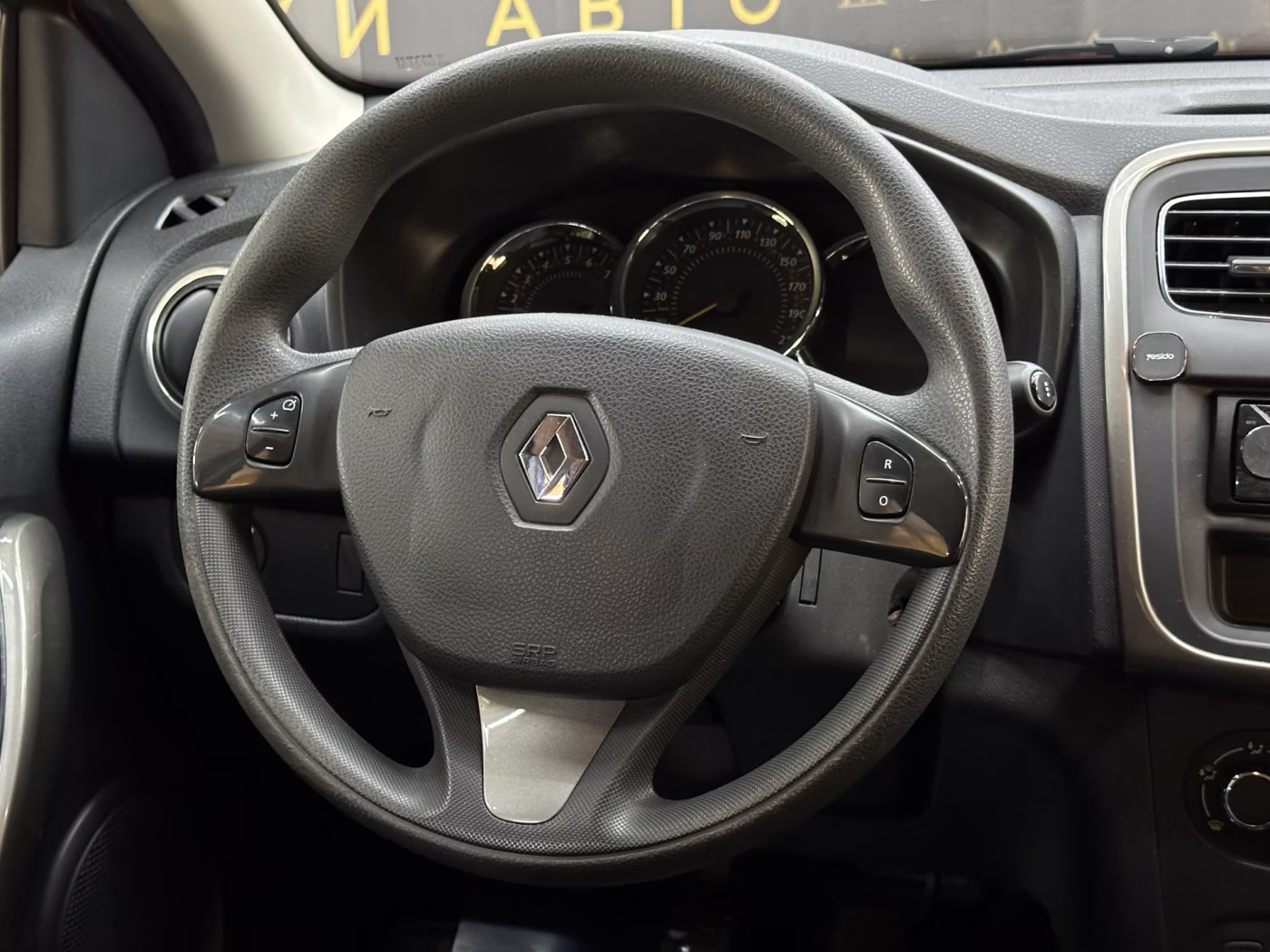Renault Sandero Stepway фото 12