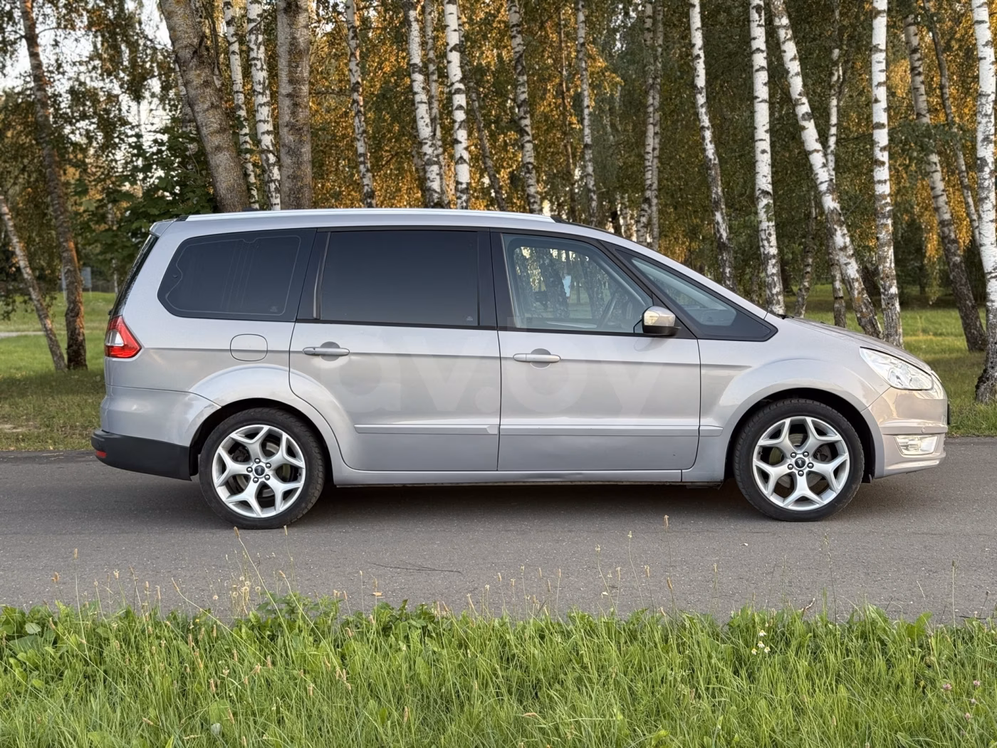 Ford Galaxy фото 4