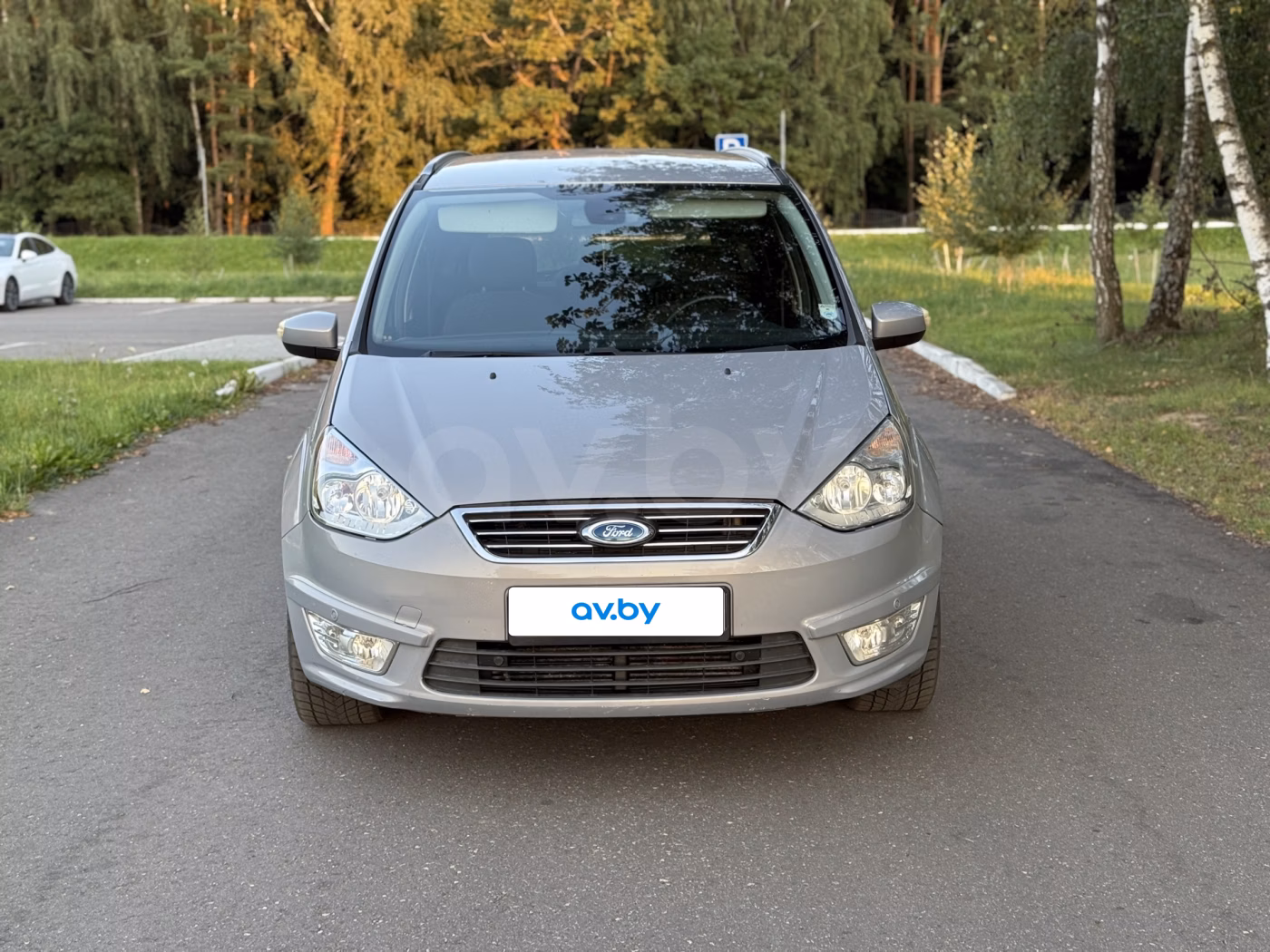 Ford Galaxy фото 6