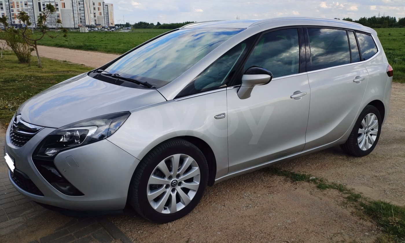 Opel Zafira фото 3