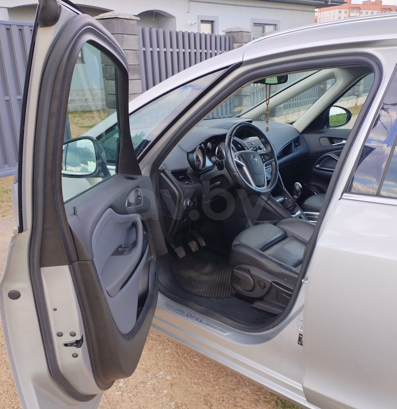 Opel Zafira фото 5