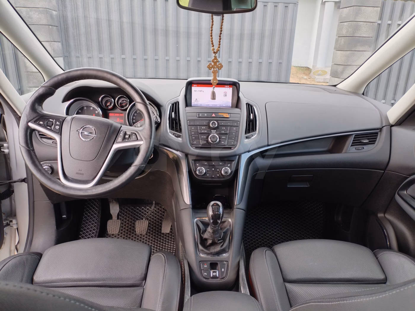 Opel Zafira фото 11