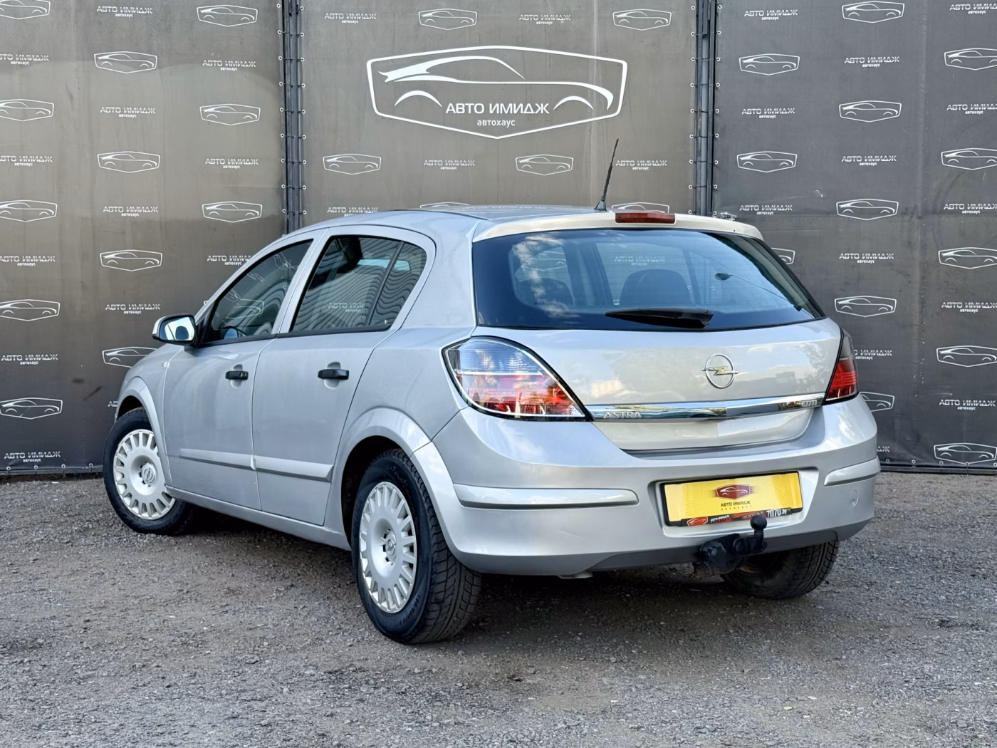 Opel Astra фото 4