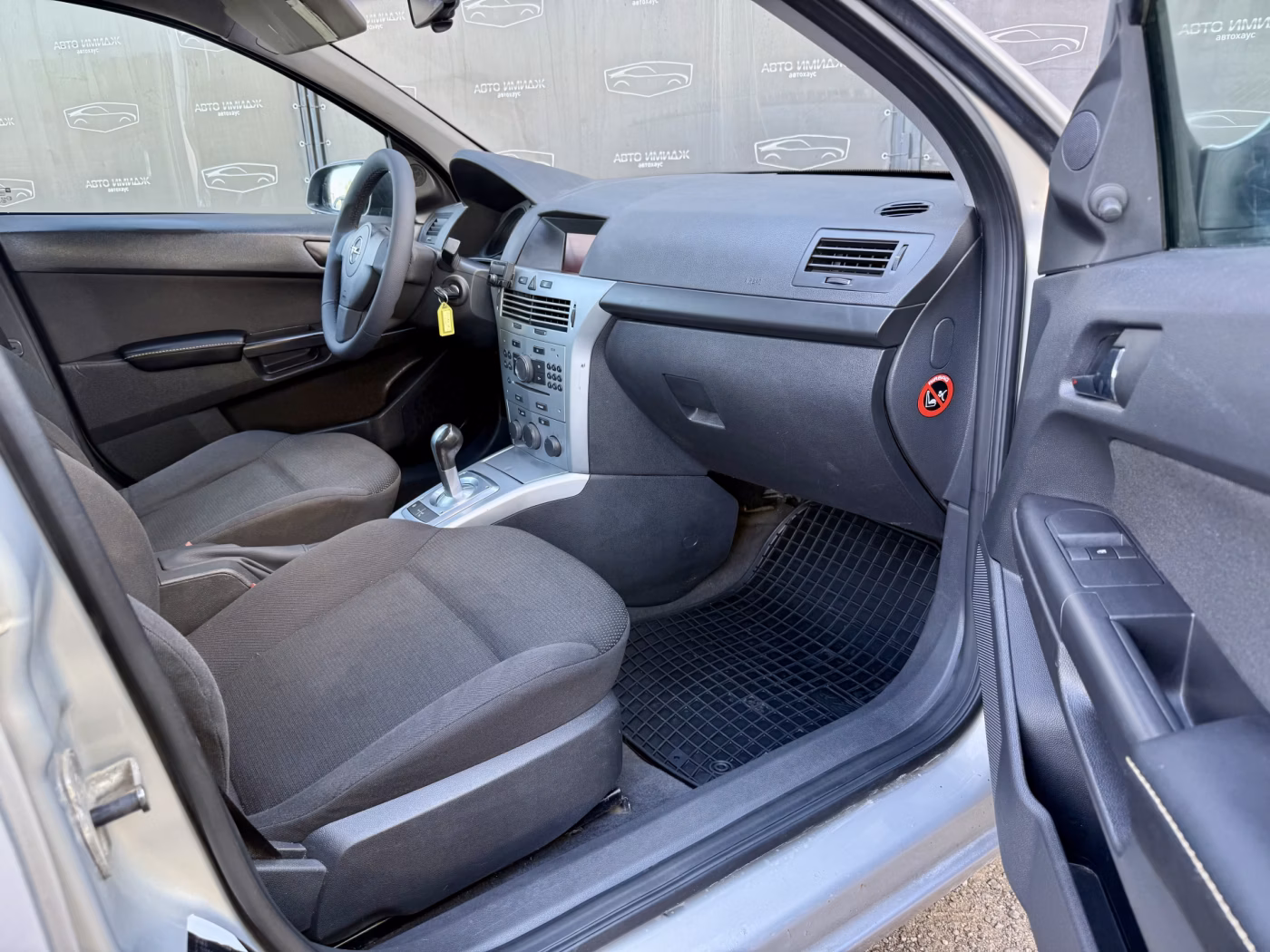 Opel Astra фото 19
