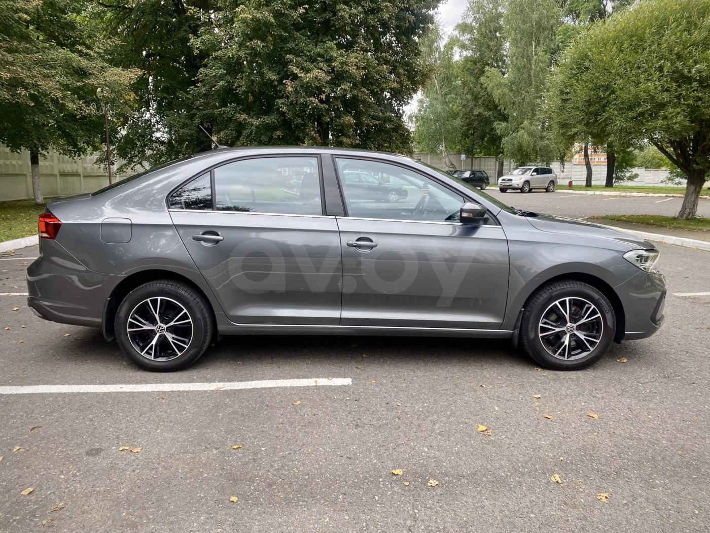 Volkswagen Polo Sedan фото 4