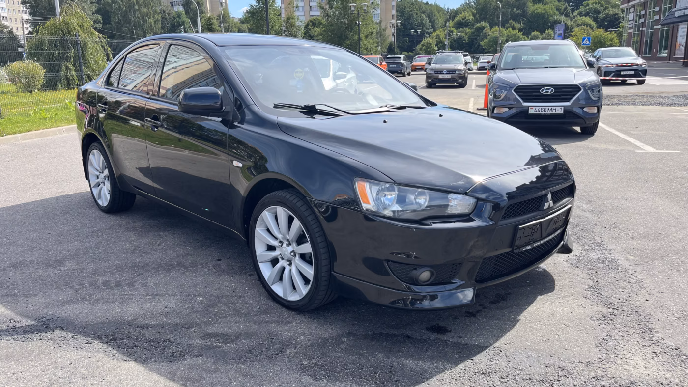 Mitsubishi Lancer