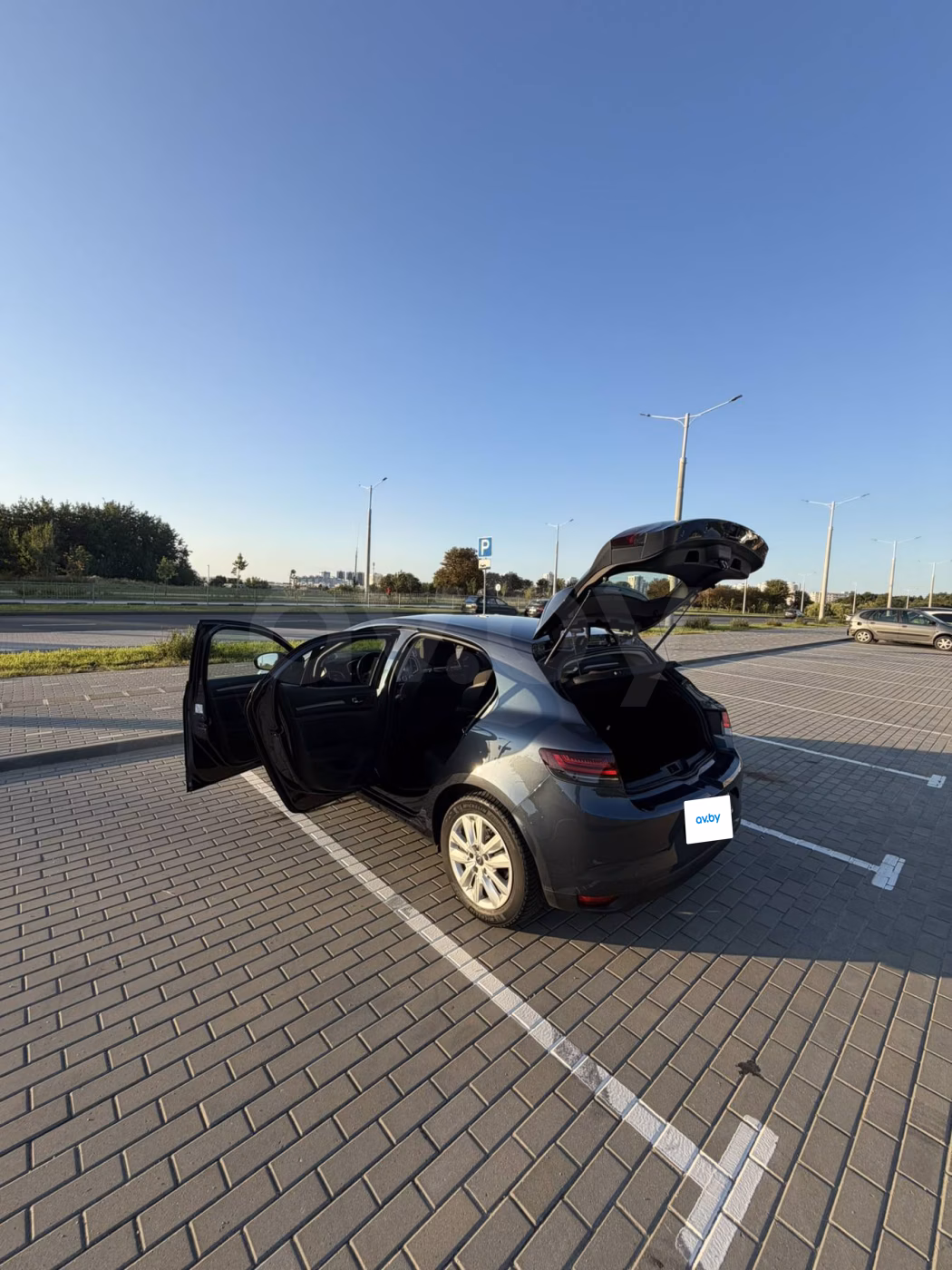 Renault Megane фото 11