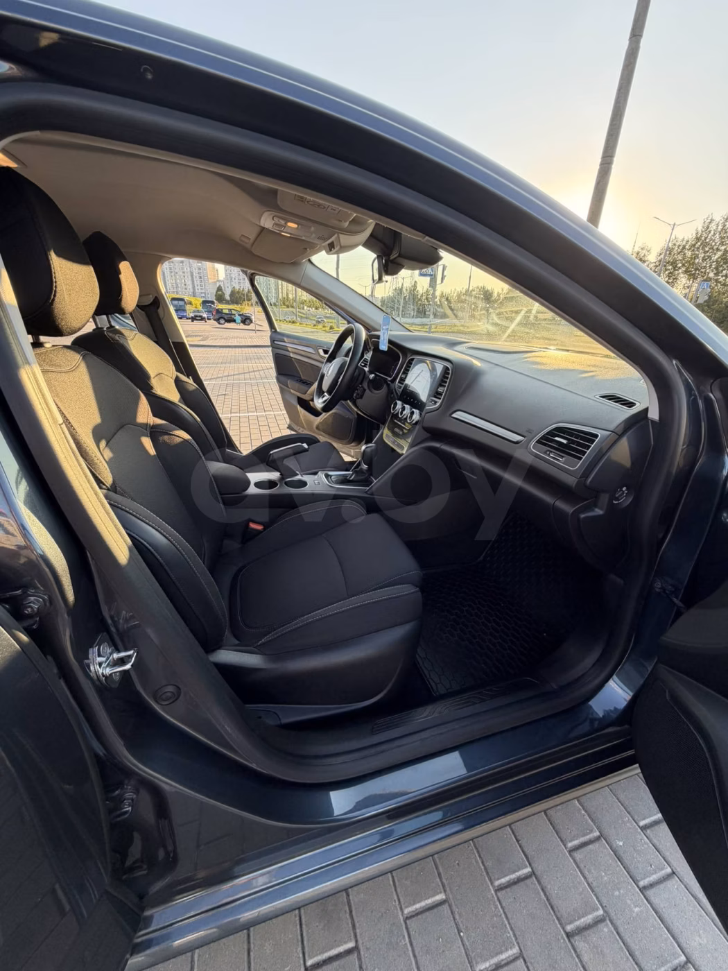 Renault Megane фото 10