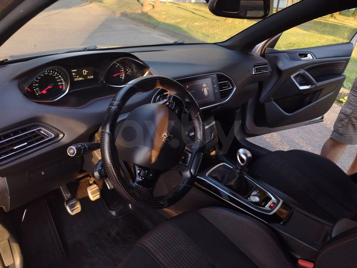 Peugeot 308 фото 8