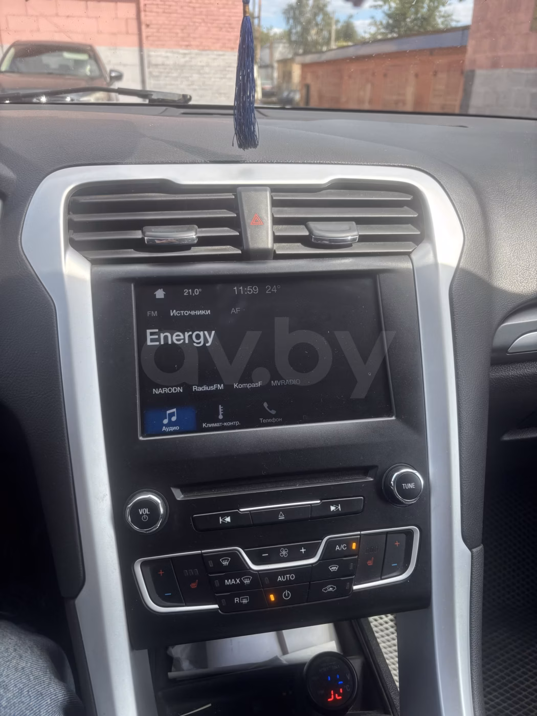 Ford Mondeo фото 8