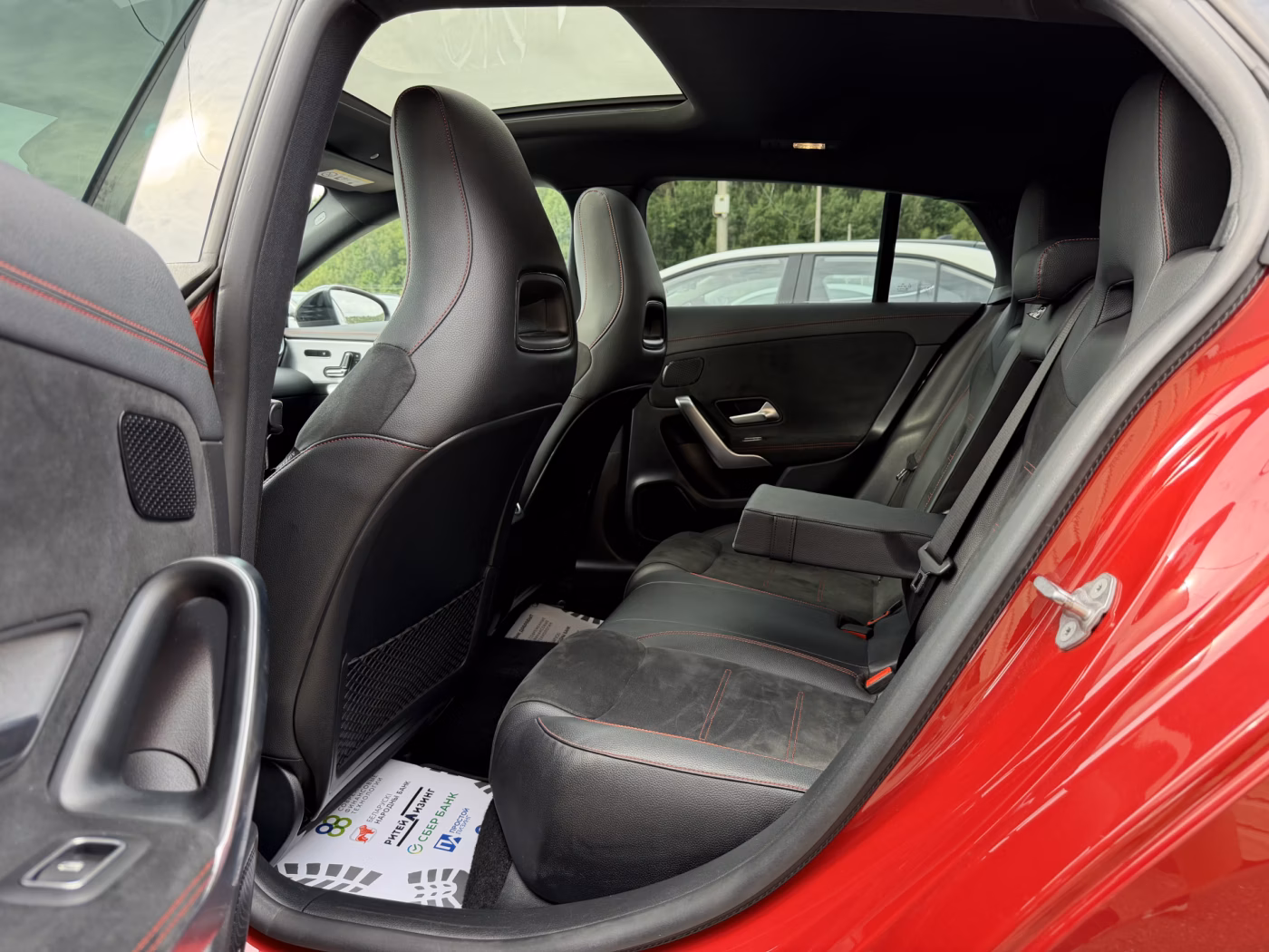 Mercedes-Benz CLA фото 13