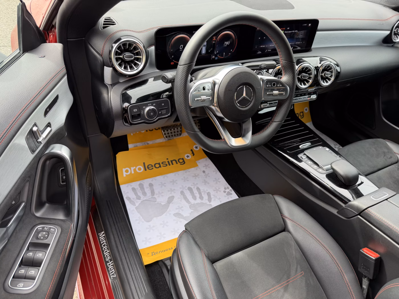 Mercedes-Benz CLA фото 11