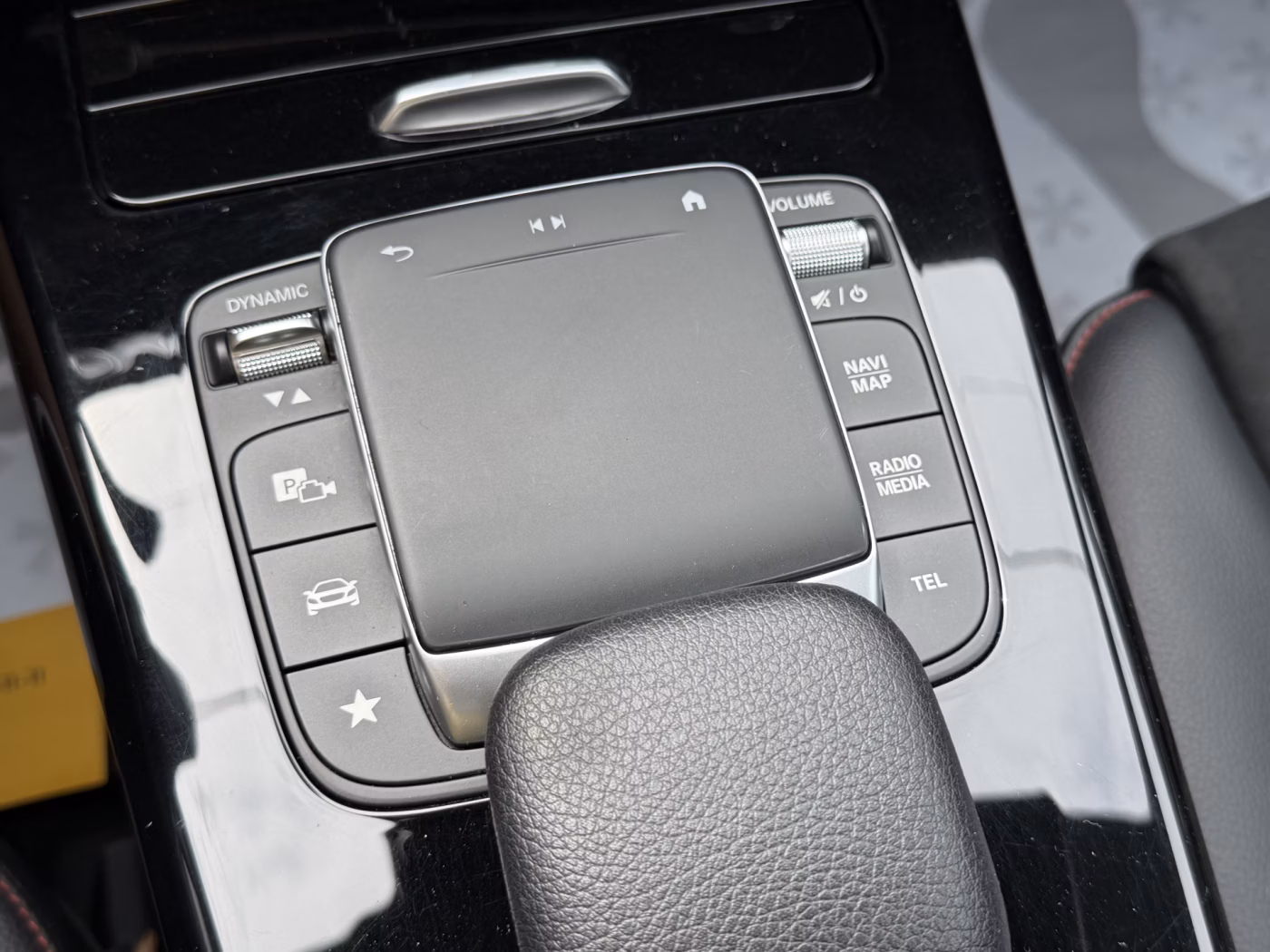 Mercedes-Benz CLA фото 24