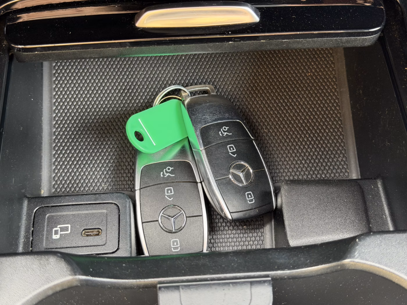 Mercedes-Benz CLA фото 26