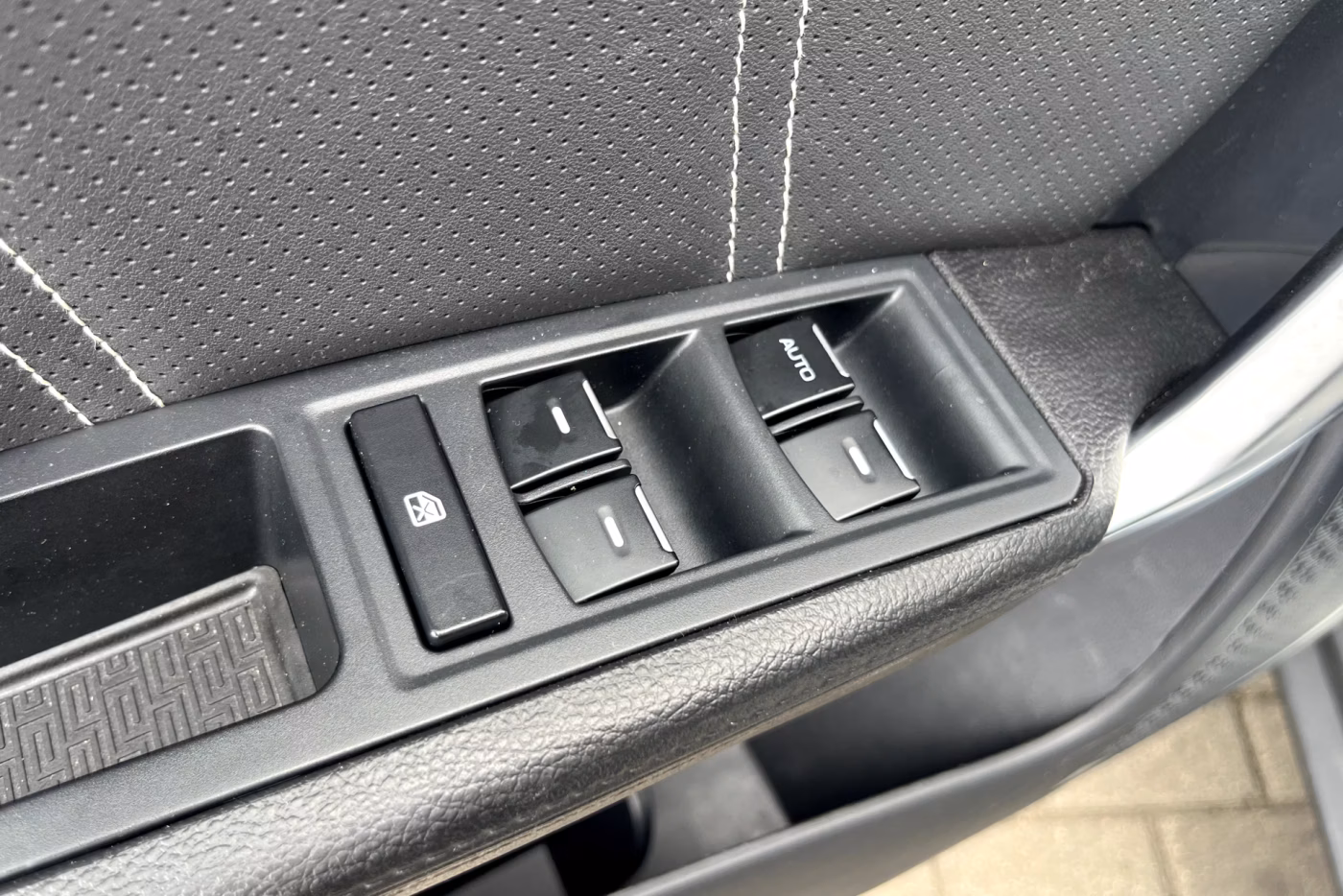 Geely Emgrand X7 фото 21