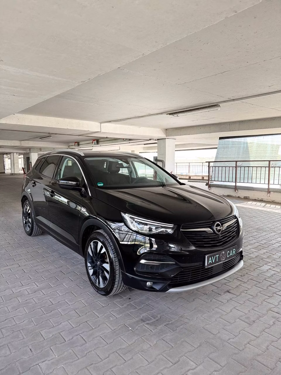 Opel Grandland X фото 10