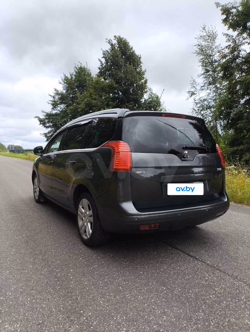Peugeot 5008 фото 6