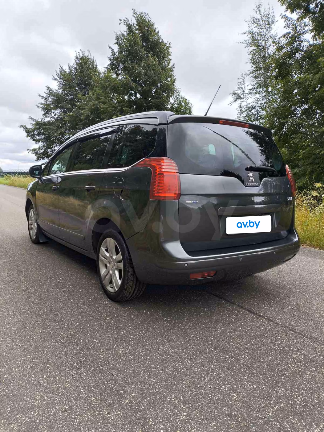 Peugeot 5008 фото 5