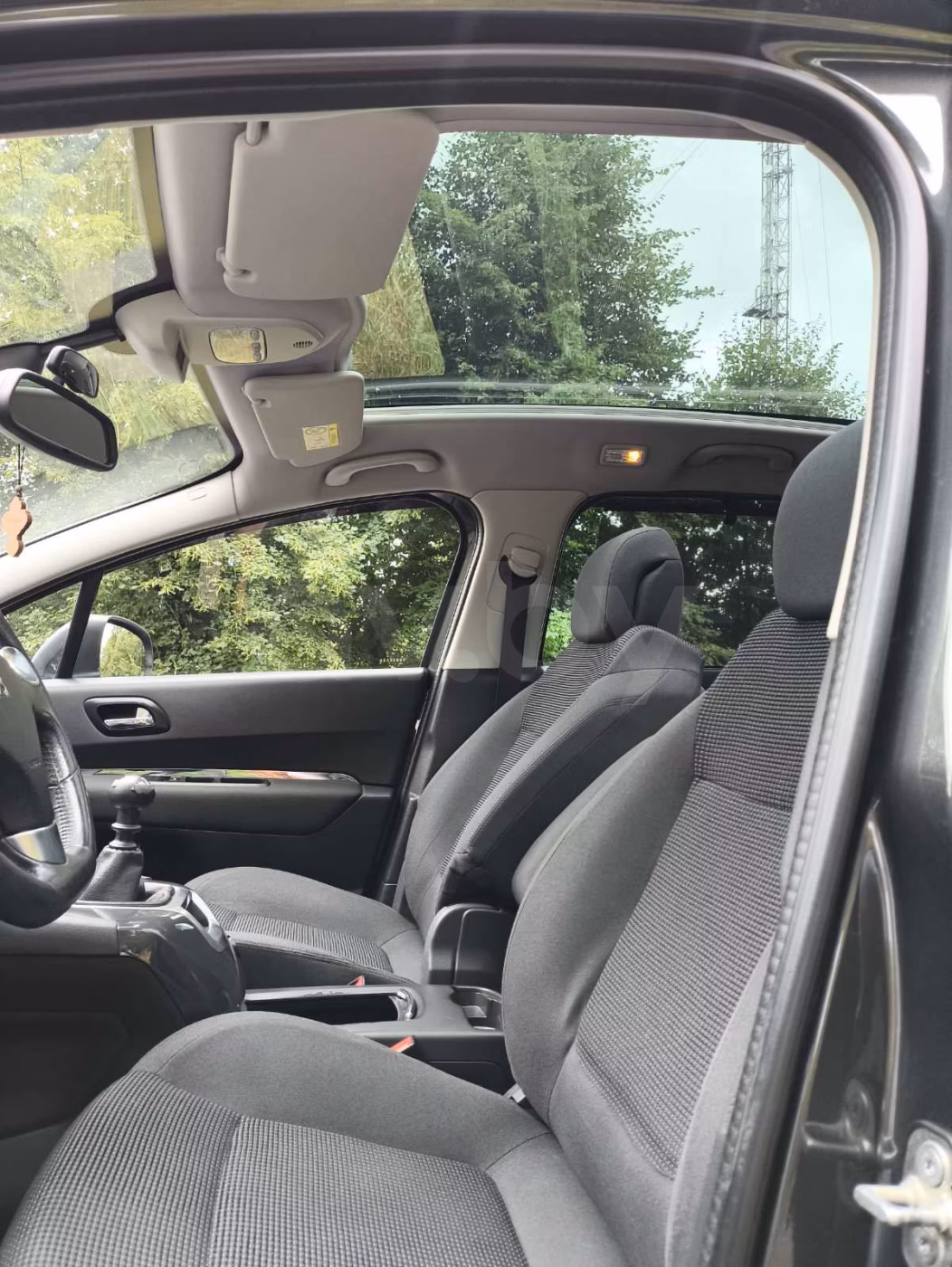 Peugeot 5008 фото 17