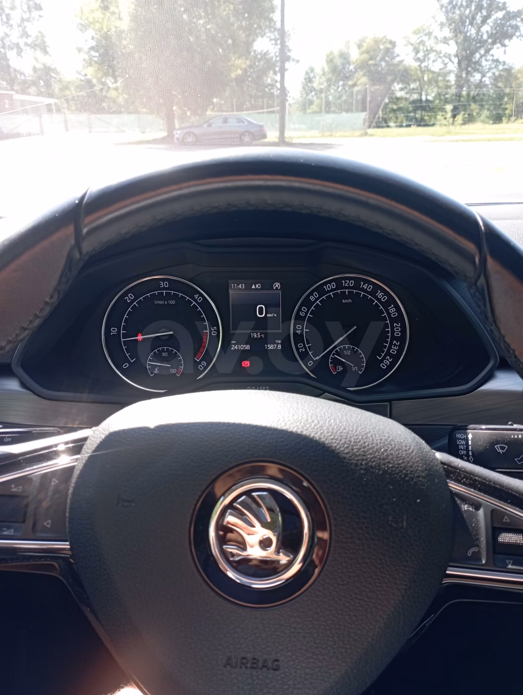 Skoda Superb фото 3