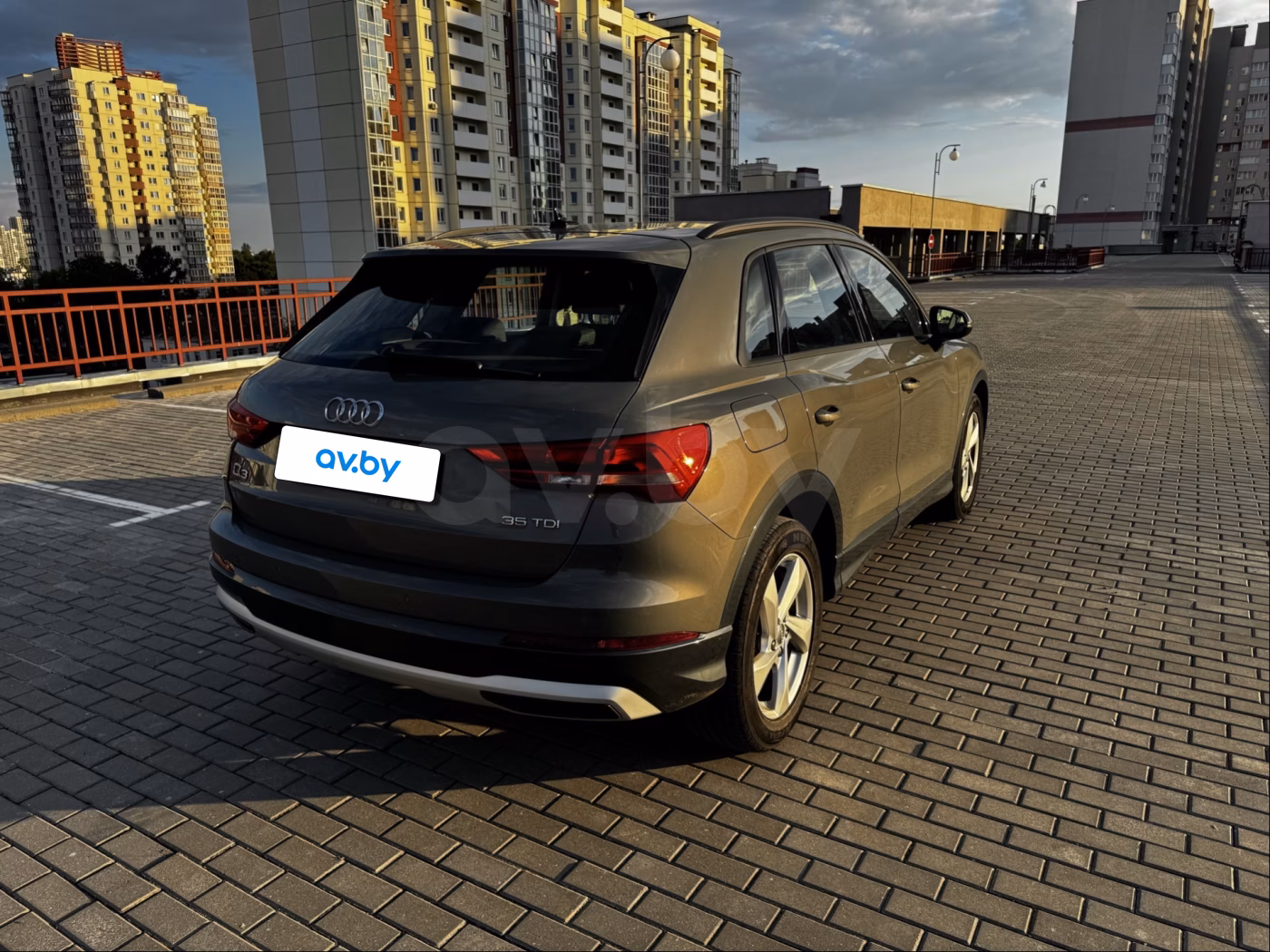 Audi Q3 фото 3