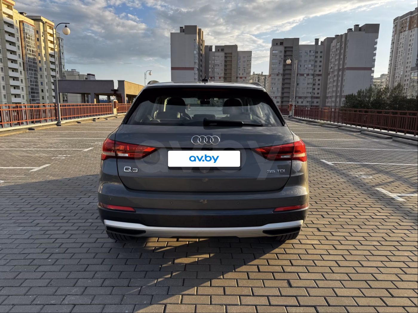 Audi Q3 фото 8