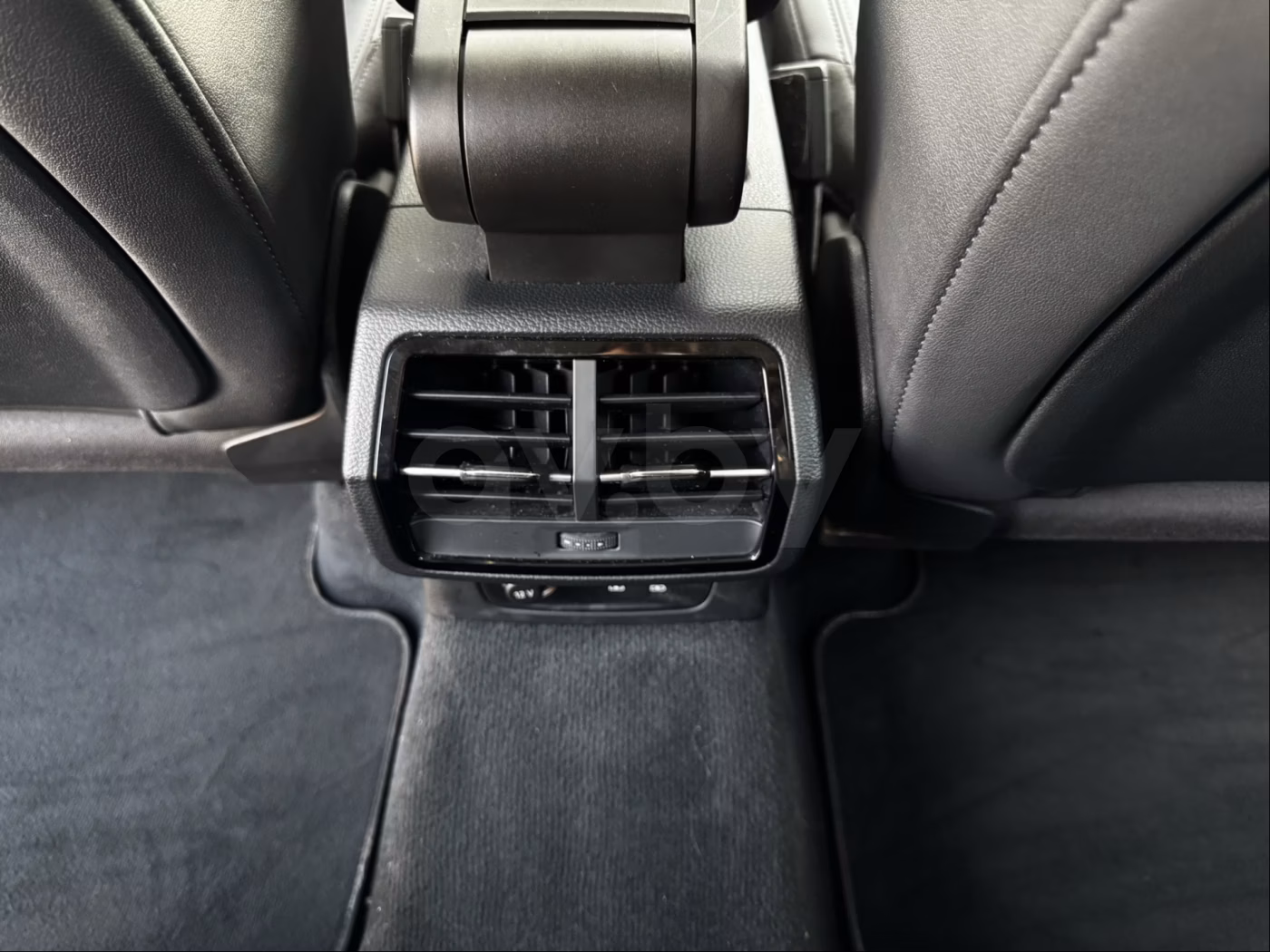 Audi Q3 фото 13