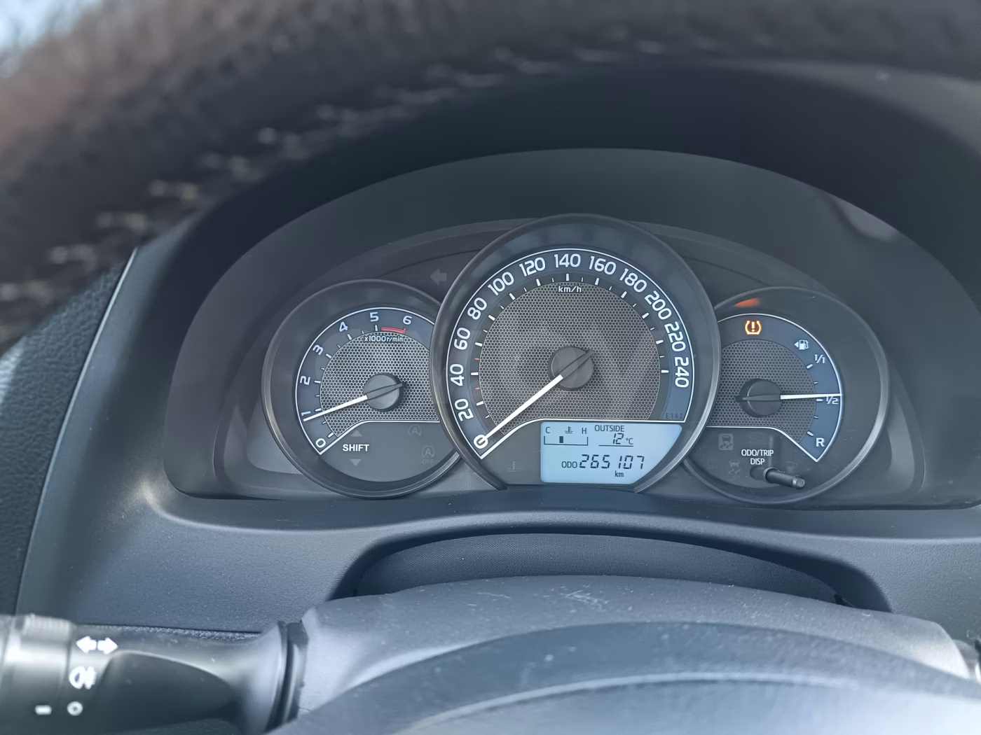 Toyota Auris фото 6