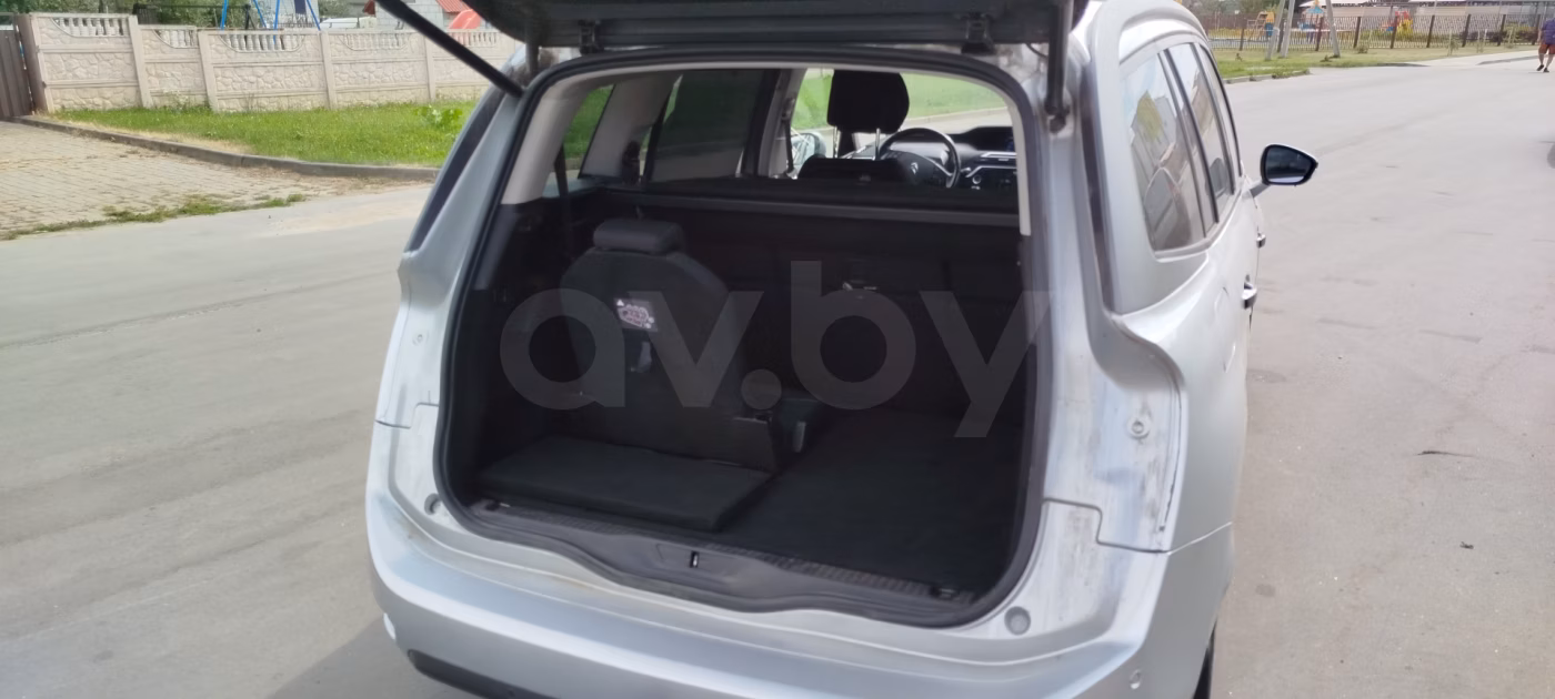 Citroen C4 Grand Picasso фото 10