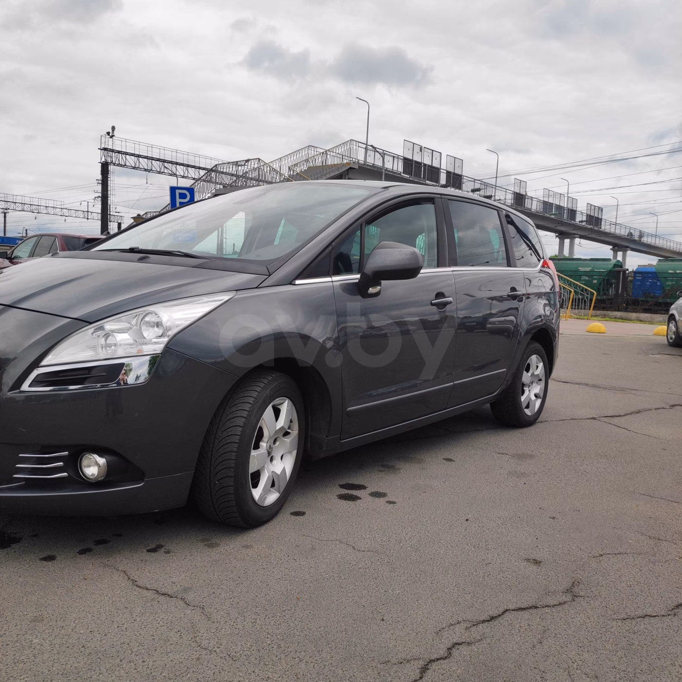 Peugeot 5008 фото 4