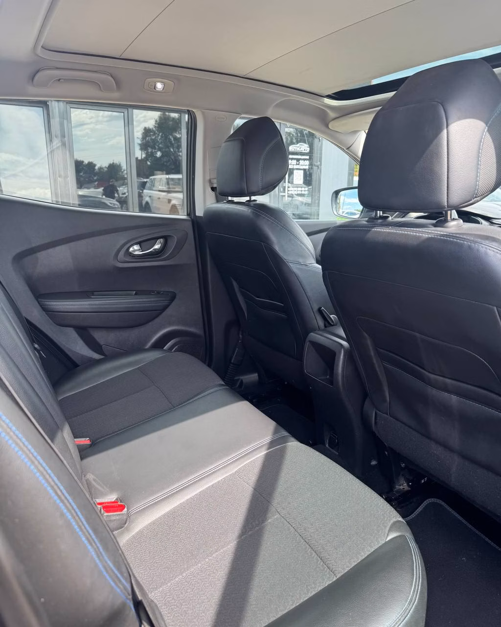 Renault Kadjar фото 16