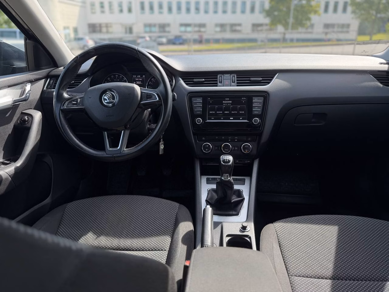 Skoda Octavia фото 8