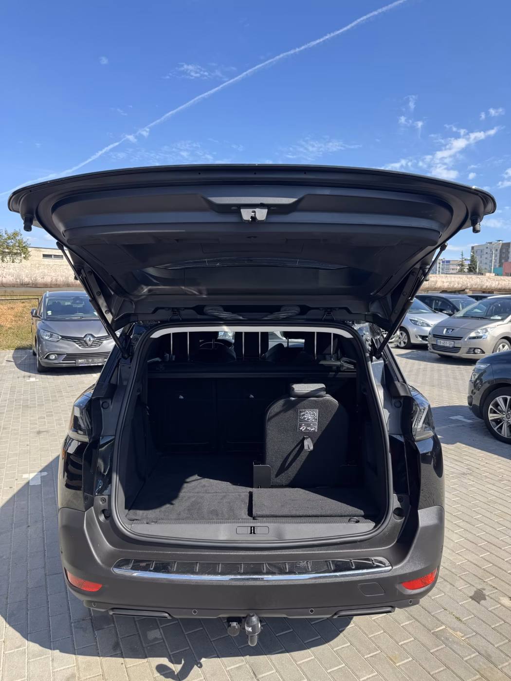 Peugeot 5008 фото 15